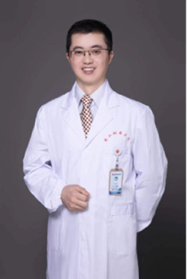 【專家同行】6月21日，我院特聘專家邱結華教授來院坐診啦！將進行下肢水腫疾病的免費義診及篩查